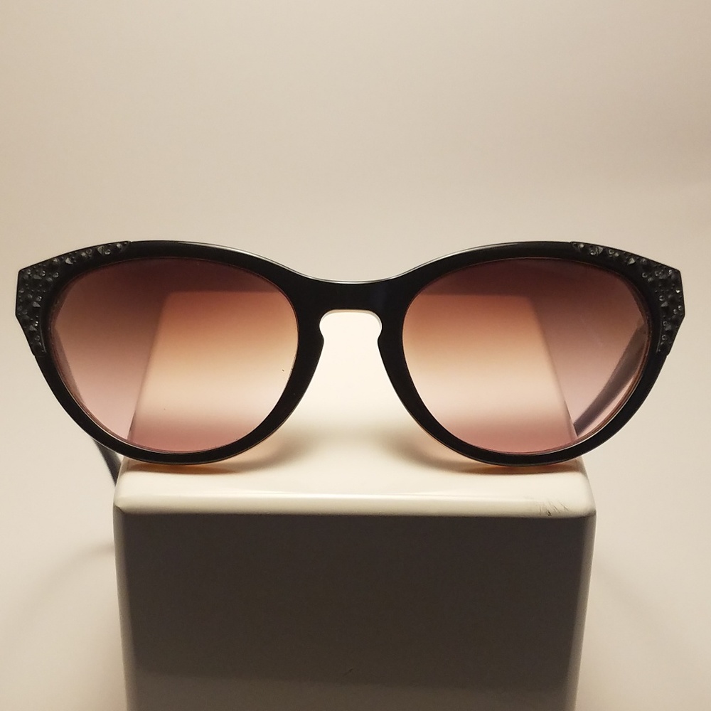 GUESS by Marchiano Women's Sunglasses